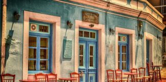 Czym jest architektura trójwarstwowa?