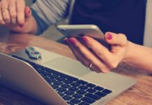 Czy na studiach można pisać na laptopie?